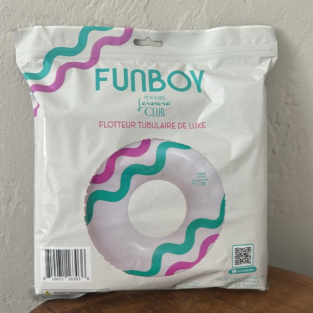 ☀️ Funboy Pool Float - Picture 2 of 2